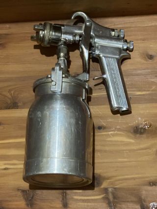Vintage Devilbiss Mbc Air Spray Gun With Suction Cup But Very