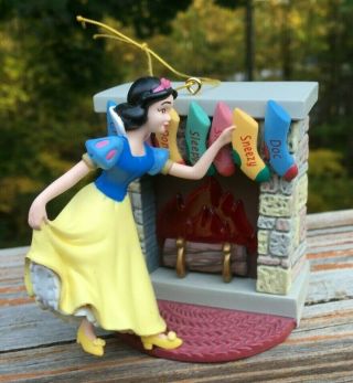 Disney Snow White Resin Christmas Ornament " Lighted " Fireplace W/stockings