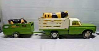 Vintage Nylint Pressed Steel Green Farm Truck And Trailer With 3 Cows