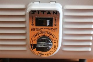 Vintage Titan T760B1 Electric Milkhouse Heater 1300 or 1500 Watt Power 3