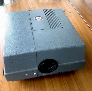 Vintage Gaf 680 Anscomatic Slide Projector W/ 3 Way Remote Control - Great