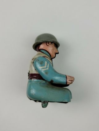 Vintage Tin Litho Air Defense Pom Pom Gunner figure only 3