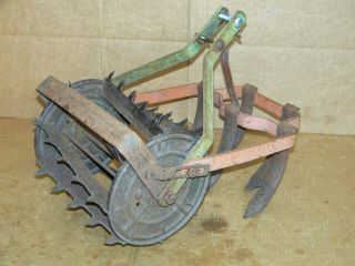 Vintage Antique Roho Garden Hand Push Cultivator Tiller Weed Plow Vegetable Claw