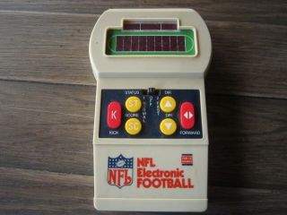Vintage 1970s Tudor Games Nfl Electric Football Handheld Video Game -