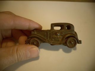 Vintage Cast Iron 3 5/8 Inch Austin Sedan Toy Car A.  C.  Williams Metal Wheels 3