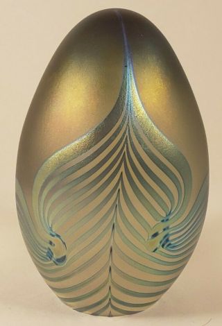 Vintage 1986 Robert Eickholt Art Glass Iridescent Swirl Egg Paperweight