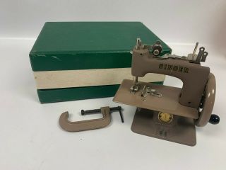 Vintage Singer Sewing Machine Toy With Case