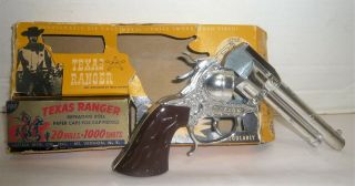 VINTAGE 1950 ' S TEXAS RANGER 50 SHOT REPEATER PISTOL TOY CAP GUN W/BOX 2