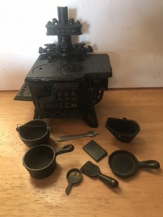 Vintage " Queen " Cast Iron Miniature Toy Stove And Accessories