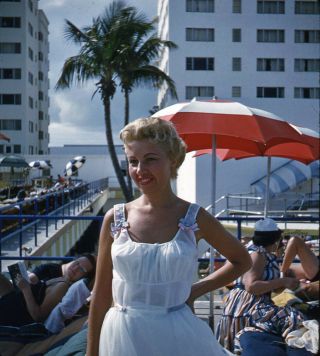 Vintage Stereo Realist Photo 3d Stereoscopic Slide Pinup Blonde Miami Beach Pool