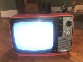 Vintage 1977 Panasonic Solid State Tv Model Tr - 822 Red 2