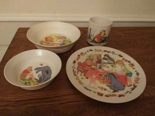 Vintage Walt Disney Productions Winnie The Pooh Plastic Plates,  Cup And Bowls 4p