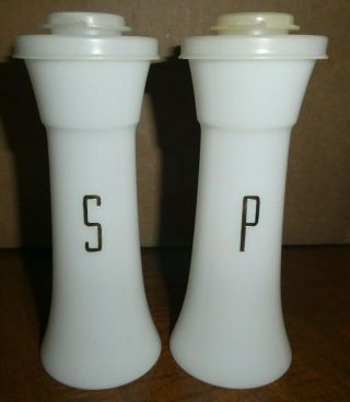 Vintage Tupperware 6 " Hourglass Salt And Pepper Shakers 718 White Gold