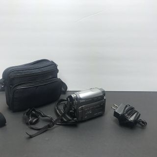 Jvc Gr - D770u 34x Optical Mini Dv Camcorder Vtg Retro W/ Bag & Charger