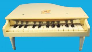 Vintage Schoenhut Toy Grand Piano 25 Keys