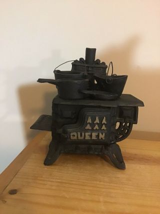 Vintage " Queen " Cast Iron Miniature Toy Stove And Accessories