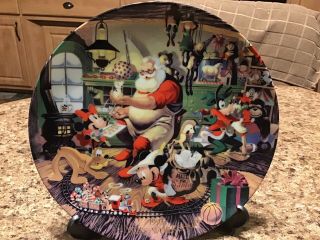 Vintage Disney 1993 Santa’s Workshop Christmas Plate