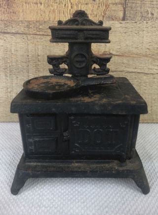Vintage Cast Iron Mini Stove With Skillet 4 Inch