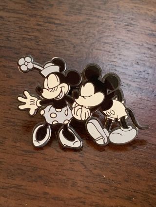 Disney 2002 Black & White Mickey & Minnie Pin - Pins