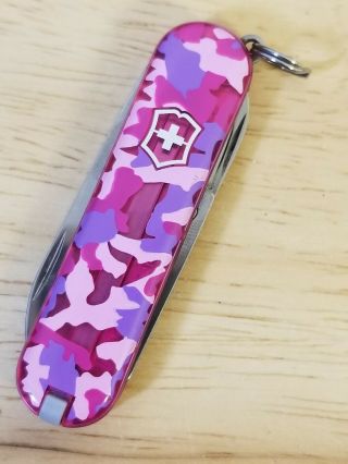 2010 Limited Edition Victorinox " Pink Army " Classic Sd 58mm Swiss Army Knife
