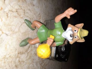 Walt Disney 3.  5in Robin Hood Action Figurine With Moveable Neck,  Arms And Waist