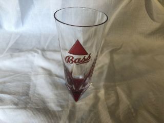 One Vintage Bass Ale Beer 16 Oz Pint Glass With Unique Red Triangle 3 - Side Base