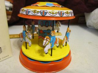 Vintage Red China Shanghai Merry - Go - Round Wind - Up Tin Toy Ms271
