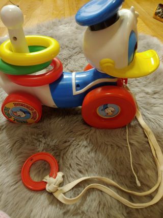 Vintage Walt Disney Donald Duck Ring Toss Pull Toy