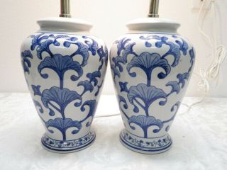 Pair Vintage Oriental Blue White Shell Pattern Nantucket Ginger Jar Lamps
