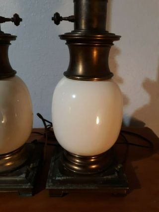 Set of 2 STIFFEL Mid century Ostrich Egg Vintage Porcelain Brass Table Lamps MCM 3