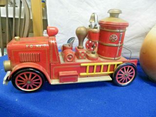 Modern Toys " Vintage Tin Toy " Fire Engine No.  7 12 1/4 " Long Battery Operated