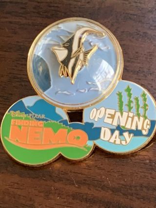 Disney 2003 Finding Nemo Opening Day - Gill Le 3000 Pin - Pins