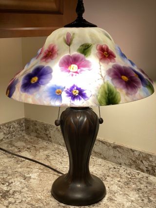 Dale Tiffany Reverse Painted Puffy Flowers Lamp Euc