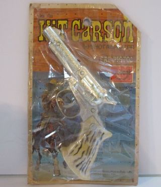 Nos Vintage 1974 Kilgore Kit Carson Cap Pistol On Card No.  100