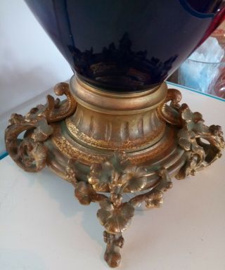 Sevres Early 19th Century French Gild Bronze Dore Oil Lamp 4