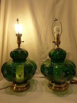 VINTAGE PAIR SET OF 2 LIVING ROOM TABLE LAMPS GREEN URN BODY FLORAL BRASS $525 2