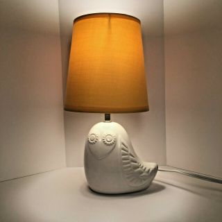 Jonathan Adler Happy Chic White Ceramic Lola Owl Lamp With Yellow Shade Euc