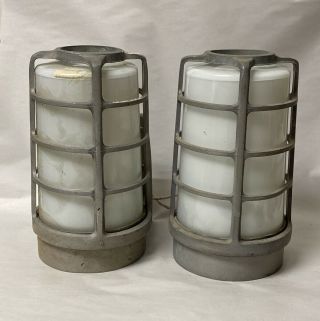 Aluminum Explosion Proof Industrial Caged Light Fixture Milk Glass Globe