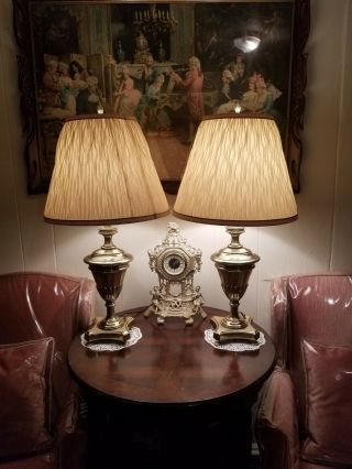 Pair Stiffel Solid Brass Lamps Table Trophy Finial Urn Hollywood Regency 3 Way