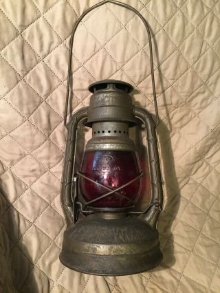 Vtg Dietz Little Wizard Red Globe Lantern Barn Style Syracuse Ny Usa Loc Nob H15