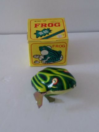 Vintage Metal Jumping Frog Wind - Up Tin Toy Collectible (a10)