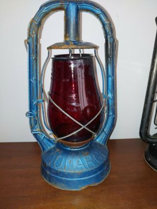 Scarce Nicevintage Monarch Blue Dietz Kerosene Lantern Oil Lamp Red Globe Train