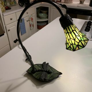 Tiffany Style Lily Pad Lamp with Dark Green Tulip Shade 2