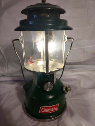 Vintage 1977 Green Coleman Gas Lantern Model 220j Pyrex Glass