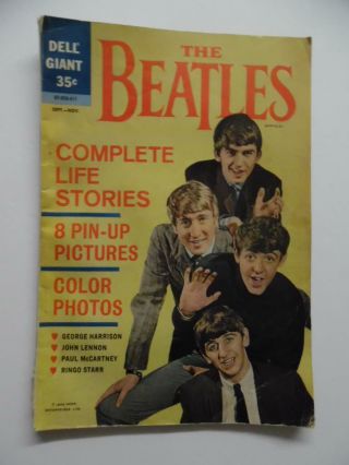 1964 The Beatles Dell Giant Comic Book Complete With Pin - Ups 07 - 059 - 411 Vintage