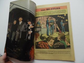 1964 THE BEATLES Dell Giant Comic Book Complete with Pin - ups 07 - 059 - 411 Vintage 4