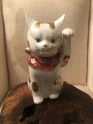 Vintage Kutani Maneki Neko Beckoning Cat Porcelain Good Luck Mascot 9.  5 " Japan