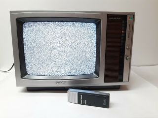 1983 Sharp Linytron Plus 13 " Color Tv 13h42 Vintage Gaming Television W/remote