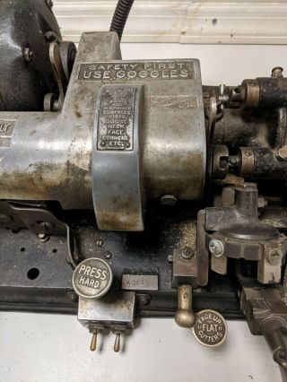 Keil Lock Company 2 Vintage Key Cutting Machine 3