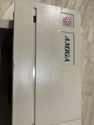 Vintage Commodore Amiga 1000 Computer - No Accessories - Boing Ball Case Badge